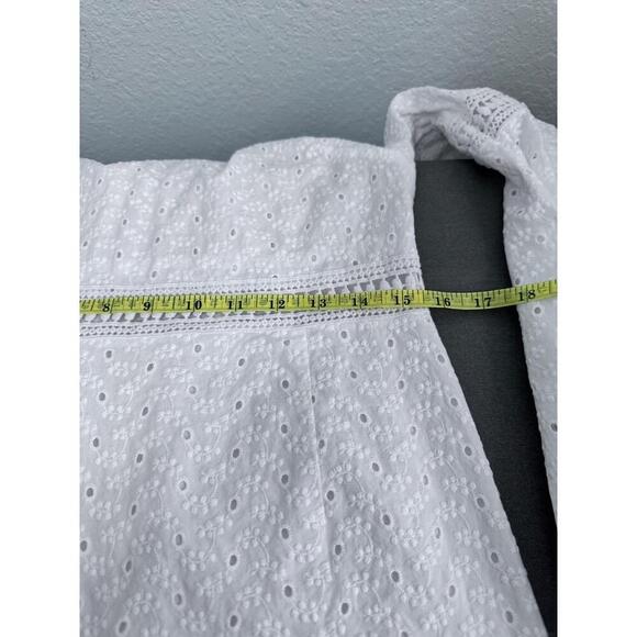 CeCe White Eyelet Fabric Large Bell Sleeves Ruffled Cuffs Mini Dress Size 10 - Picture 7 of 10